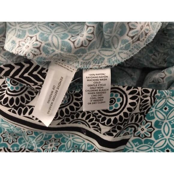 Ann Taylor Loft Romper Shorts Size Small Bell Sleeve Geometric Circle V-Neck - Picture 8 of 14